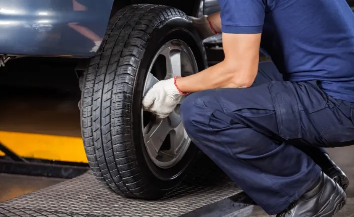 flat-tire-change